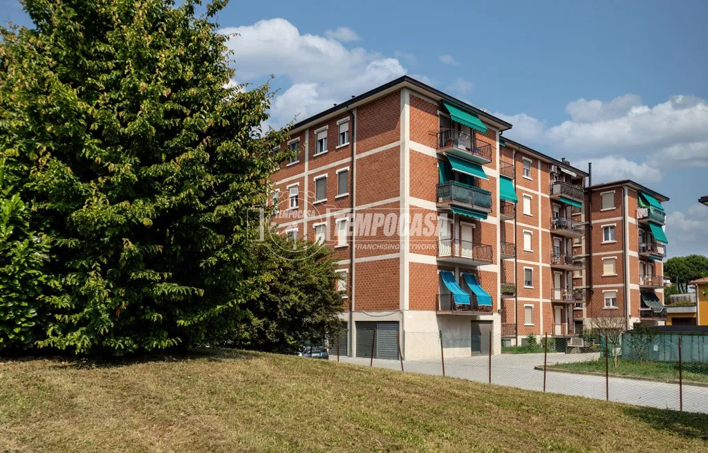 Välivaade - Apartment with Balcony in Central Bulciago