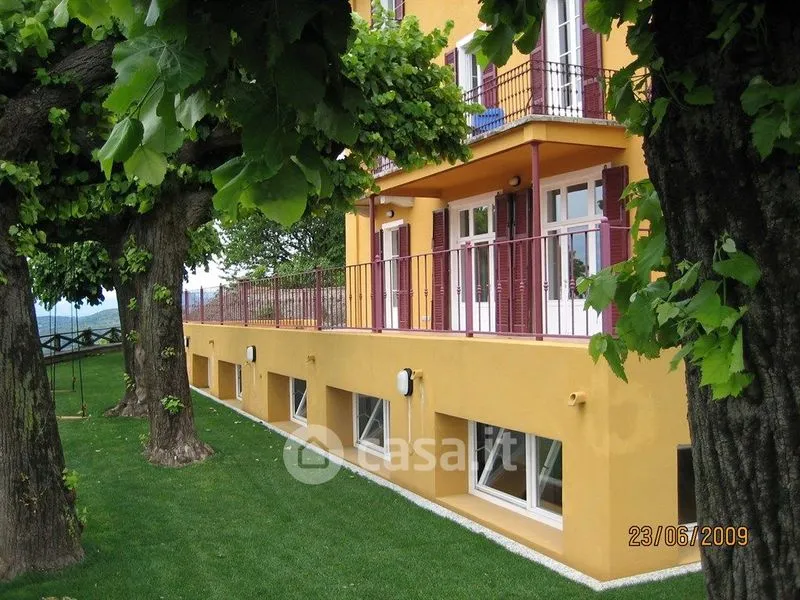 Jardin - Duplex with Garden View in Camnago Volta, Como