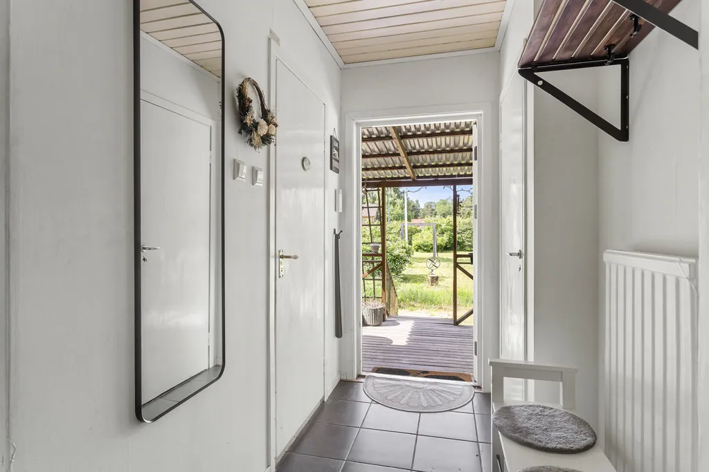 Hallway - 1-Storey Villa with Garden in Alberga