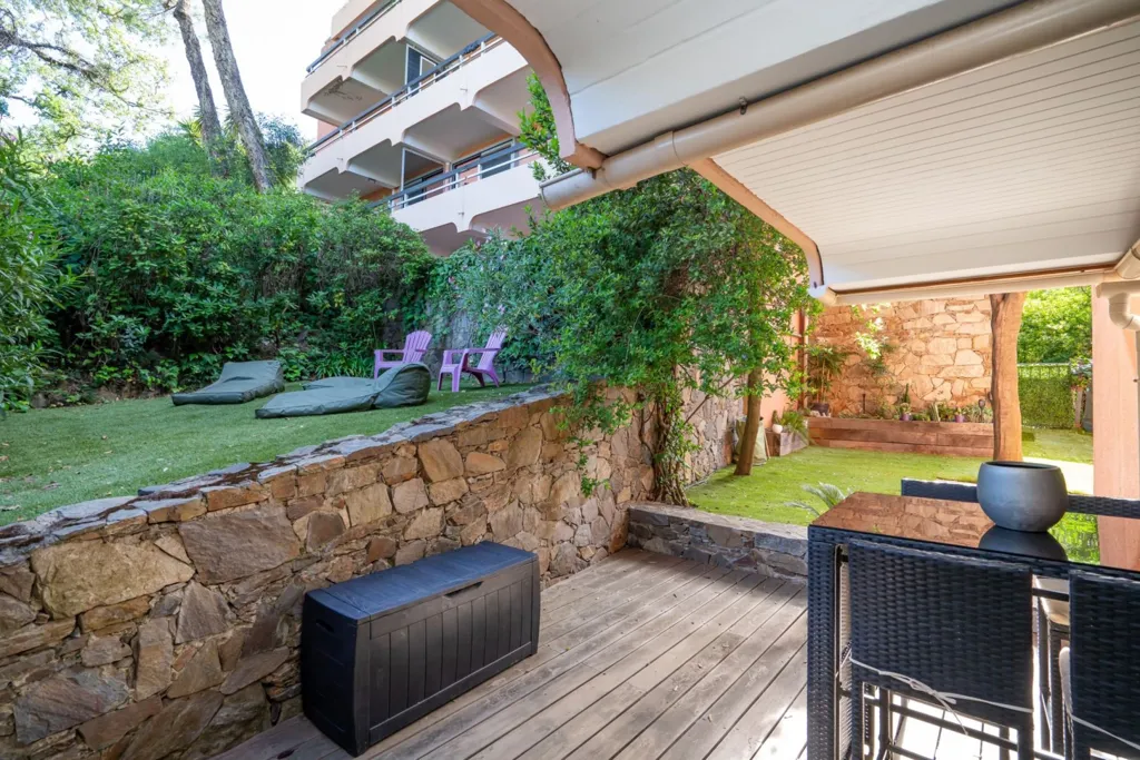 Terrasse - Appartement avec Jardin et Terrasse à Saint-Tropez