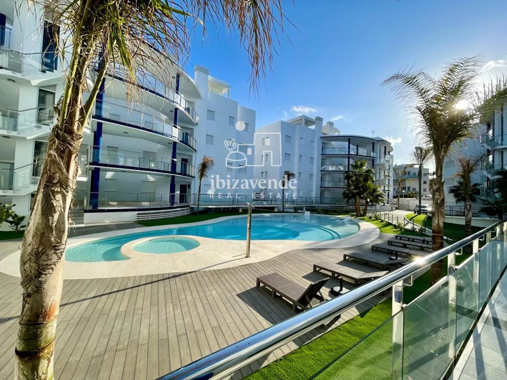 Piscine - Spacious Ground Floor Flat with Sea View in Cala Bou