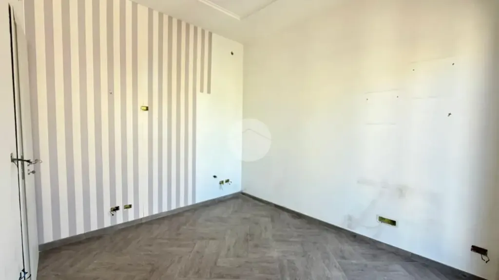 Pièces - Rustic Apartment with Balconies in Naples