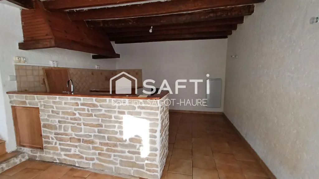 Köök - Charming Stone House with Garden in Buzançais