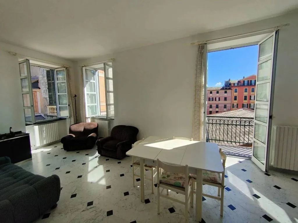 Elutuba - Luxury Apartment with Historic View in Chiavari