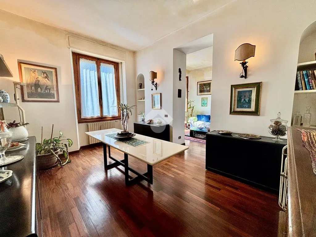 Söögituba - Spacious Apartment with Balcony in Florence