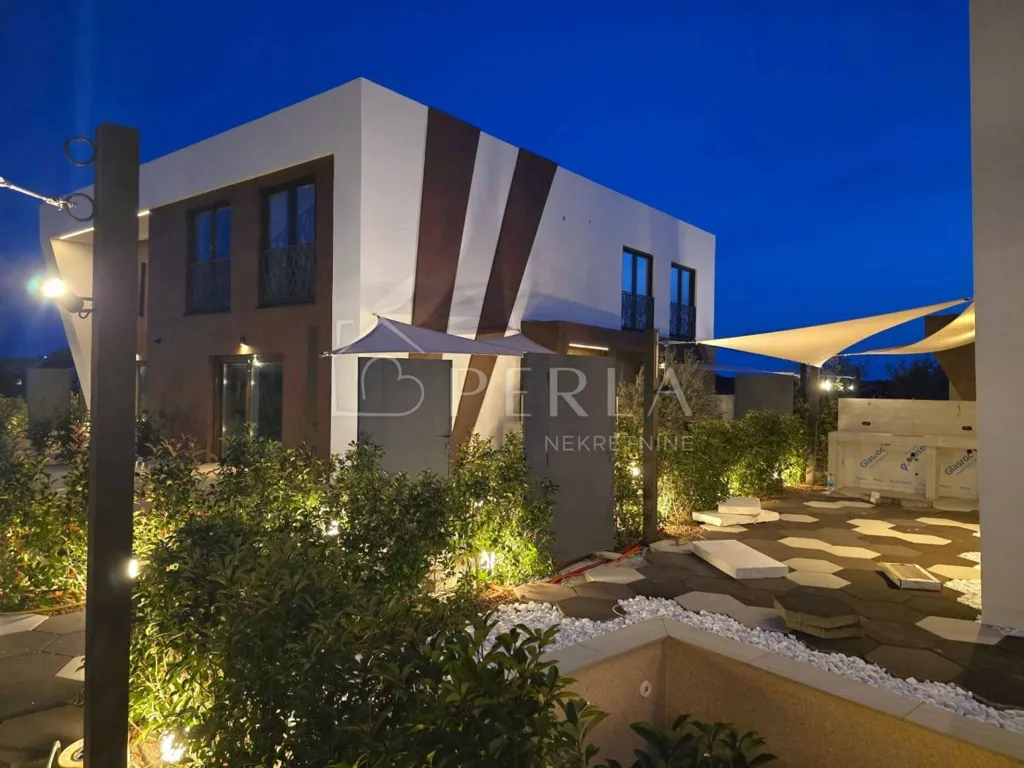 Aed - Smart Home Villa with Private Pools in Nin