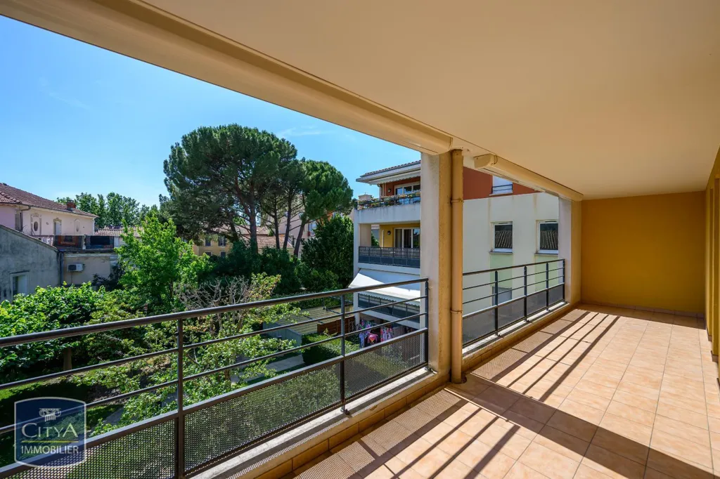 Balcone - 3-Bed Apartment with Terrace in Carpentras