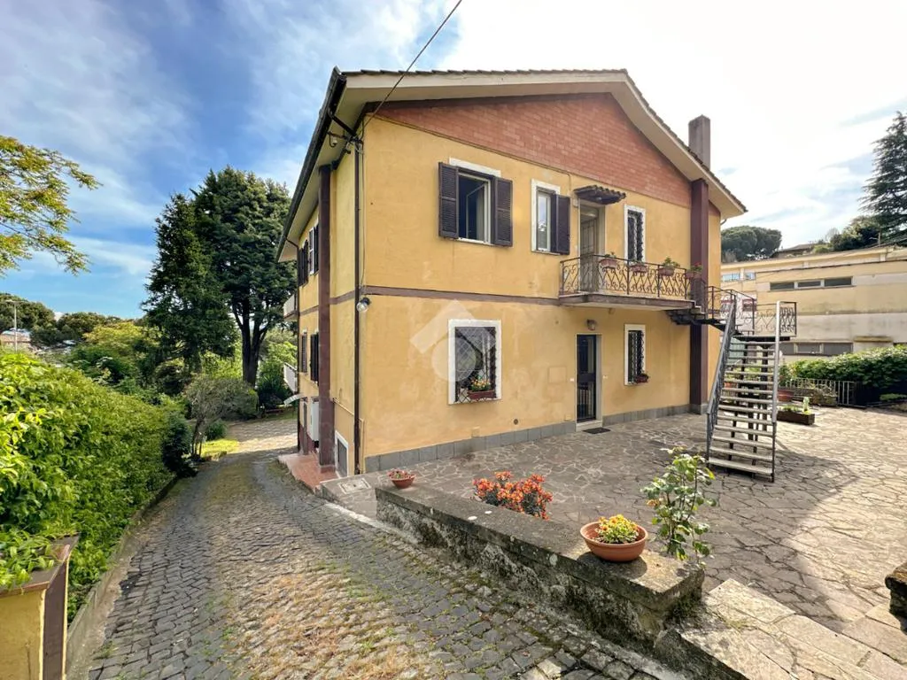 Extérieur - 4-Room Apartment with Balcony in Monte Compatri