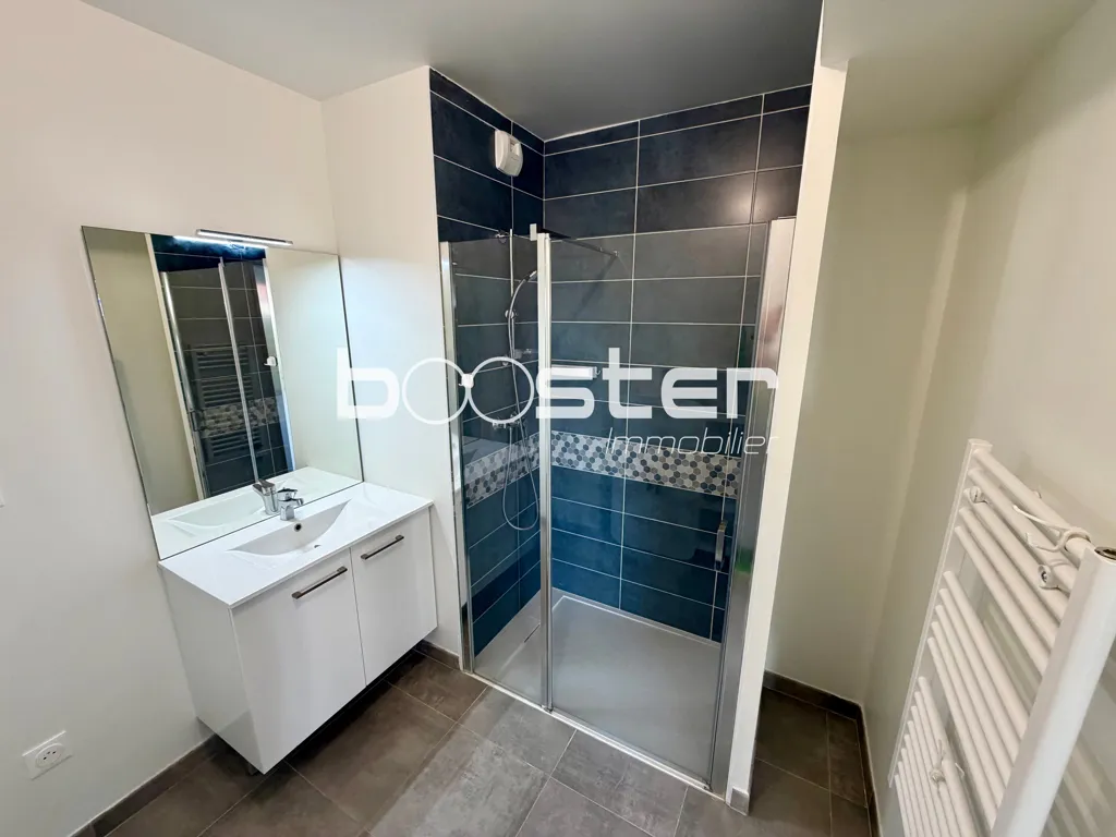 Vannitoad - Modern Apartment with Balcony in Toulouse