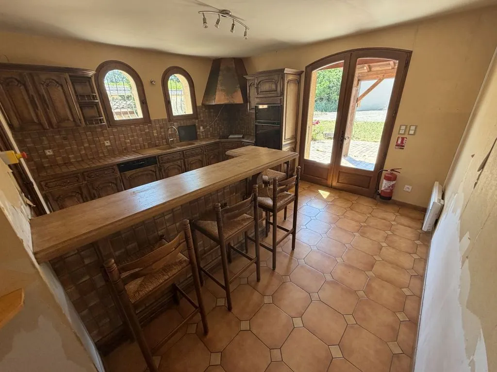Cuisine - Maison avec Piscine et Jardin à Gaillac