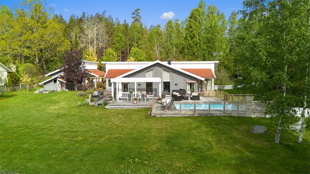 Vue aérienne - 1-Storey Villa with Lake View in Nykvarn