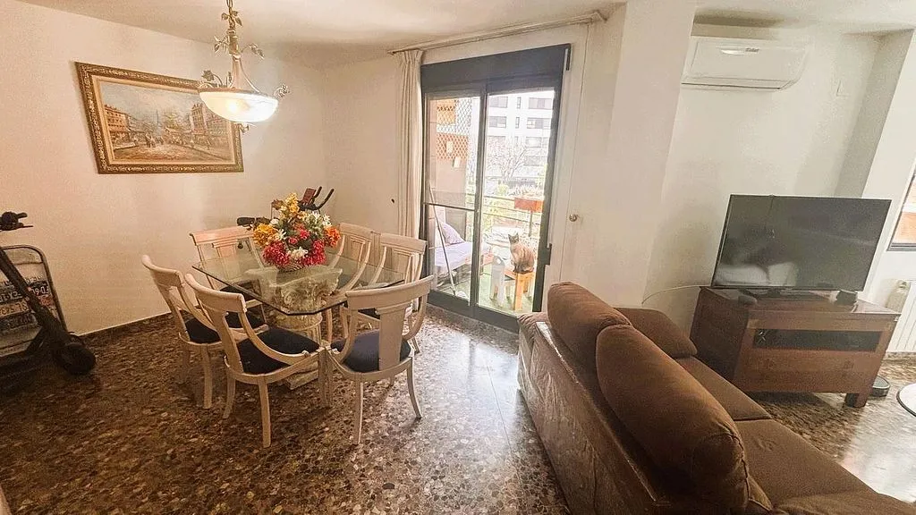 Söögituba - Apartment with Terrace in Av Valencia, Castellón