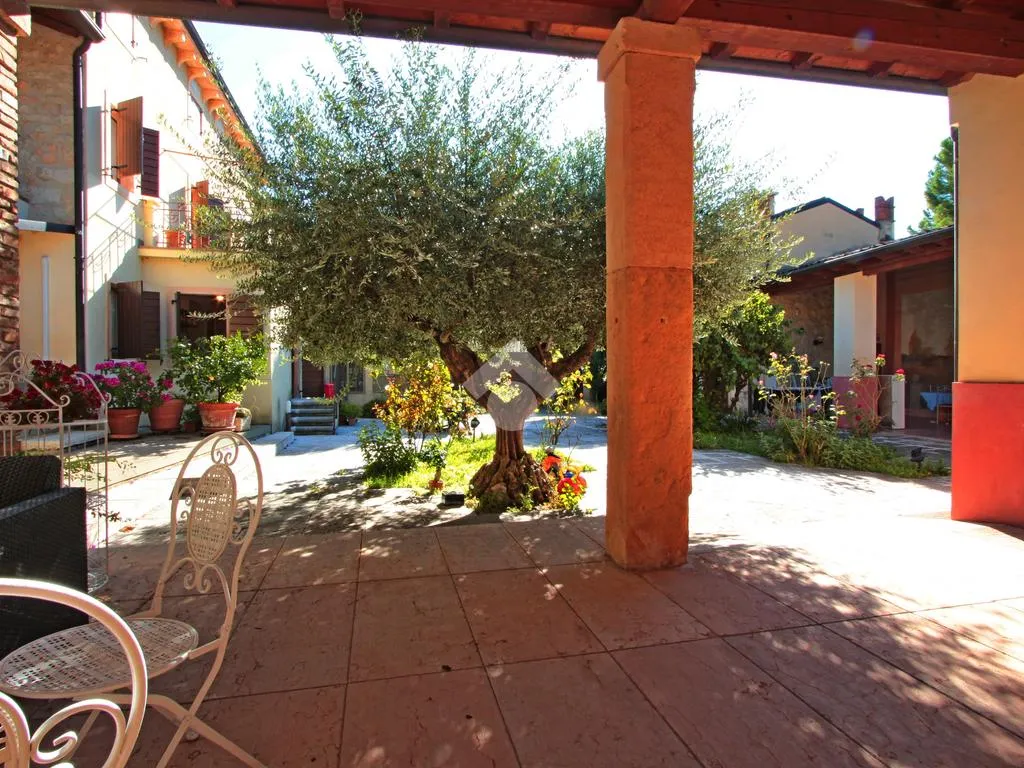 Terrass - Signorile 2-Bedroom in Verona