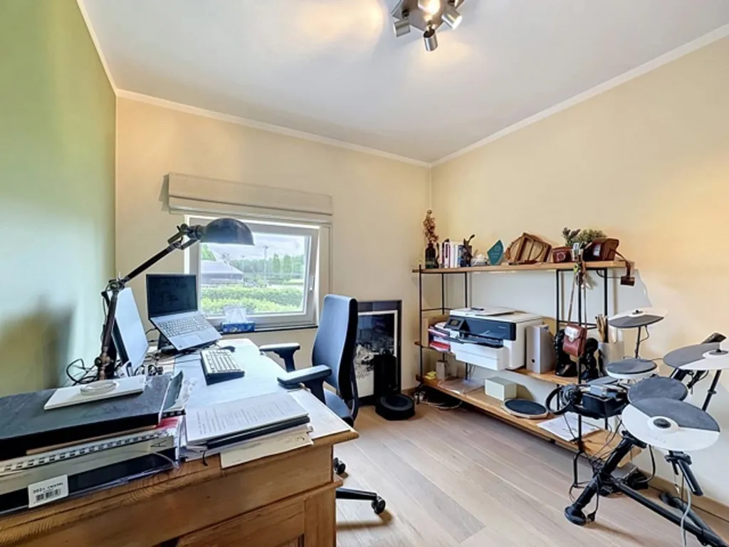 Office - Duplex with Garden in Monstreux