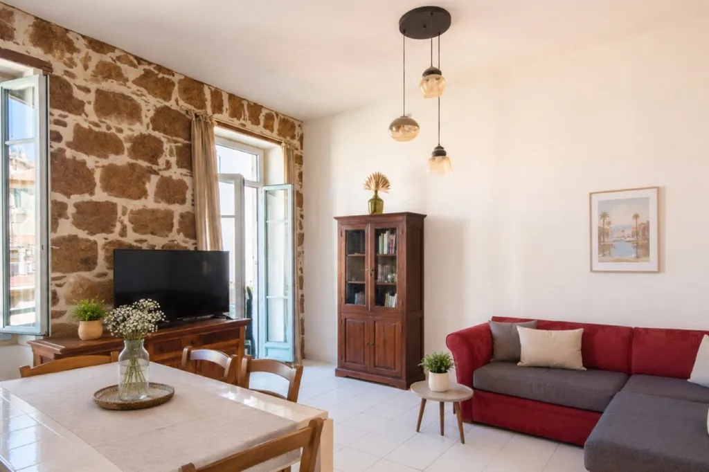 Living Room - 3-Bedroom Apartment with Balcony in Nice Port
