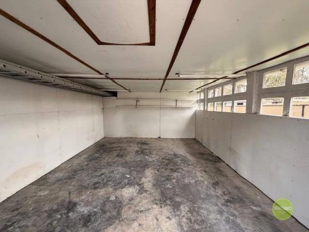 Garage - Maison Familiale avec Jardin à Mol