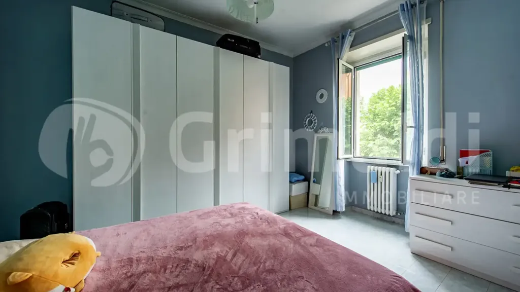 Chambres - Rear-Facing Apartment with Balconies in Rome