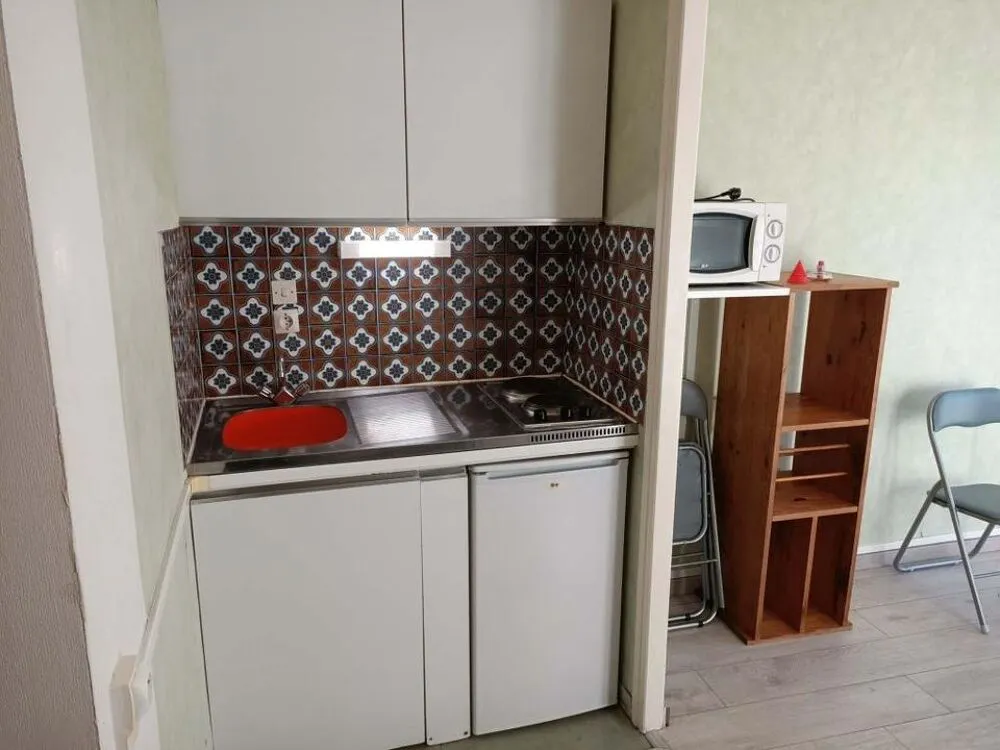 Kitchen - Studio with Parking in Clermont-Ferrand