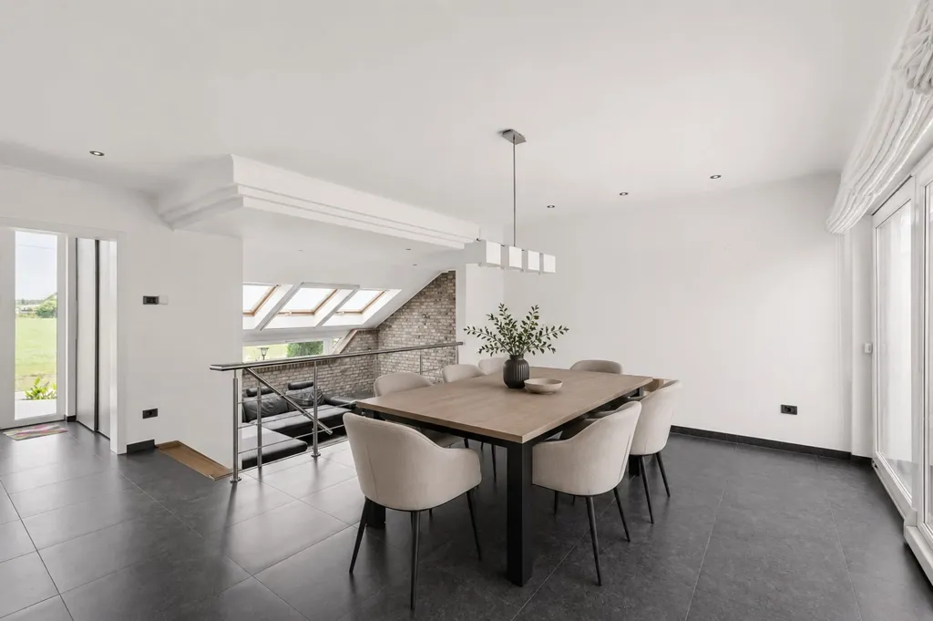 Sala da pranzo - Villa with Playful Architecture in Nieuwerkerken