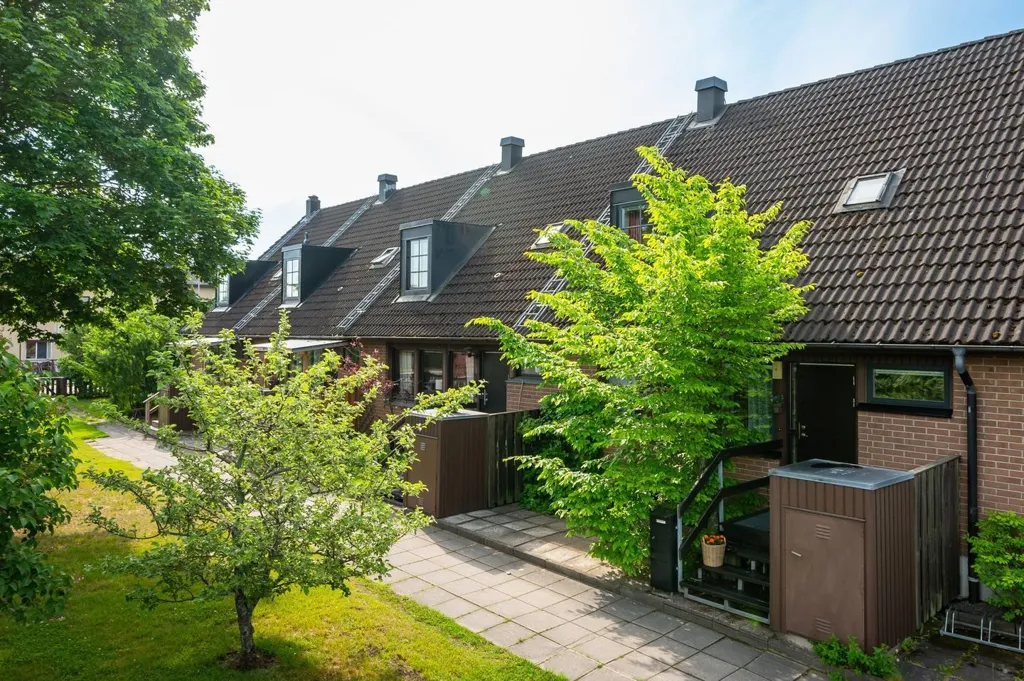 Välivaade - Central Detached House with Garage in Sandviken