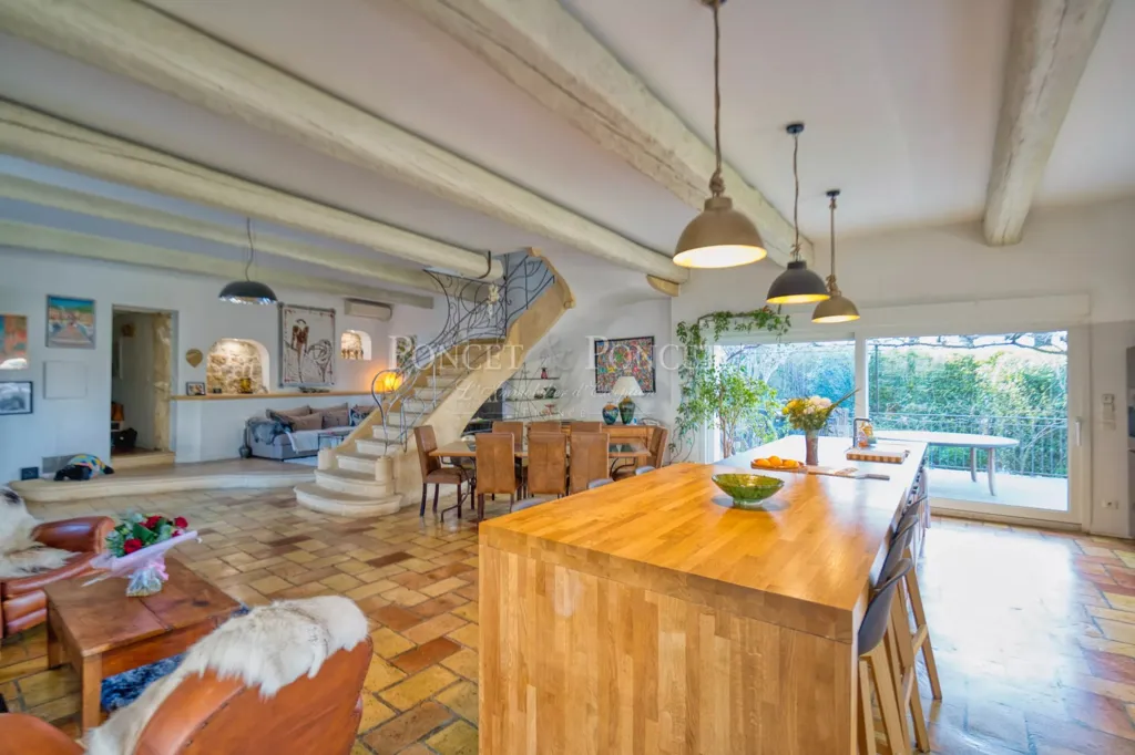 Séjour - Maison avec Vue Dominante au Cœur du Village