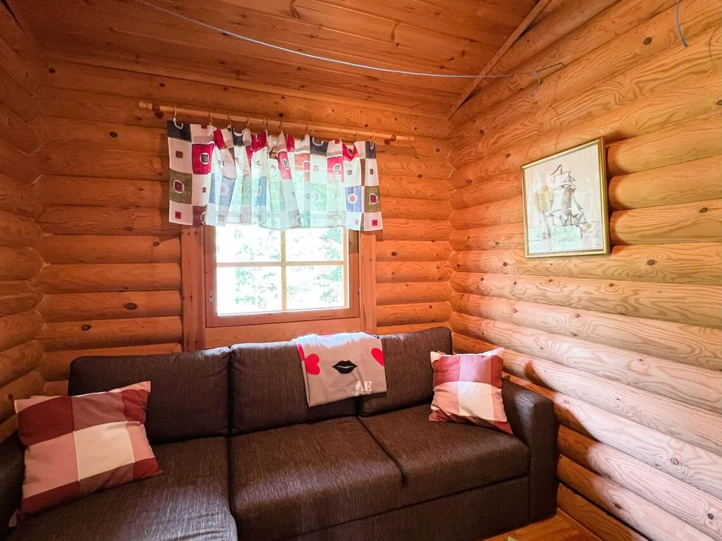 Elutuba - Cottage with Private Lakefront in Suurijärvi
