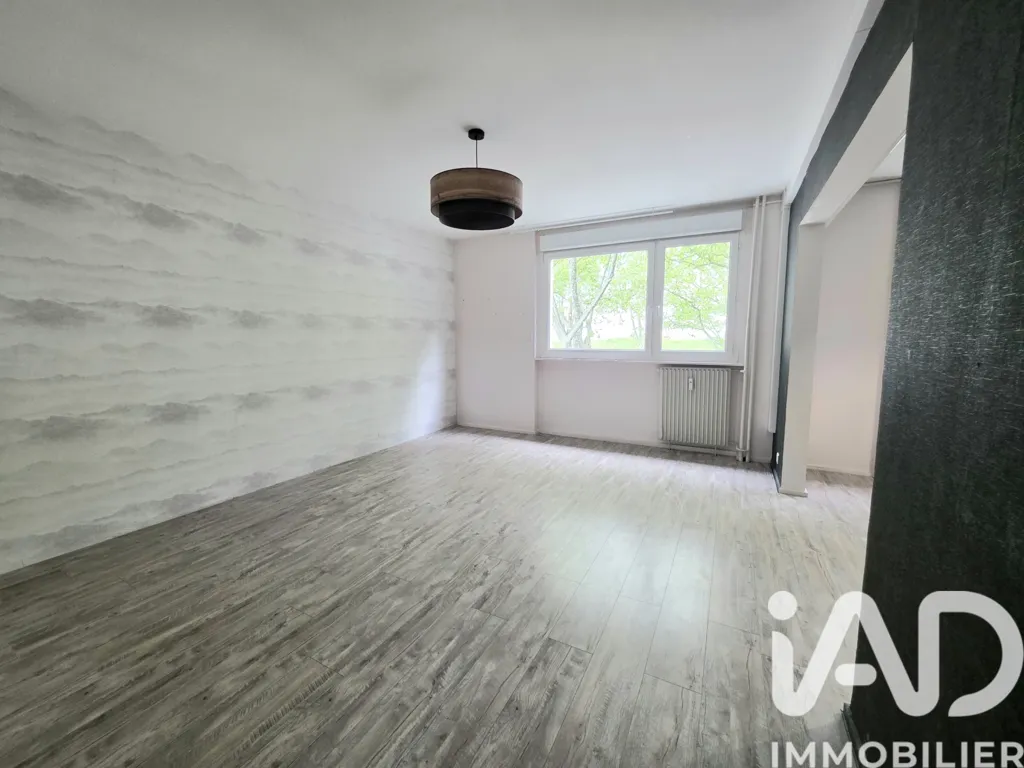 Toad - City Centre Apartment with Balcony in Saint-Étienne
