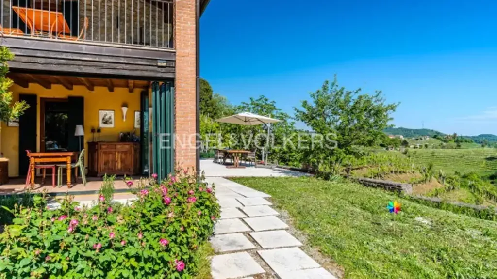 Terrasse - Rustic Villa with Vineyard View in Cison Di Valmarino
