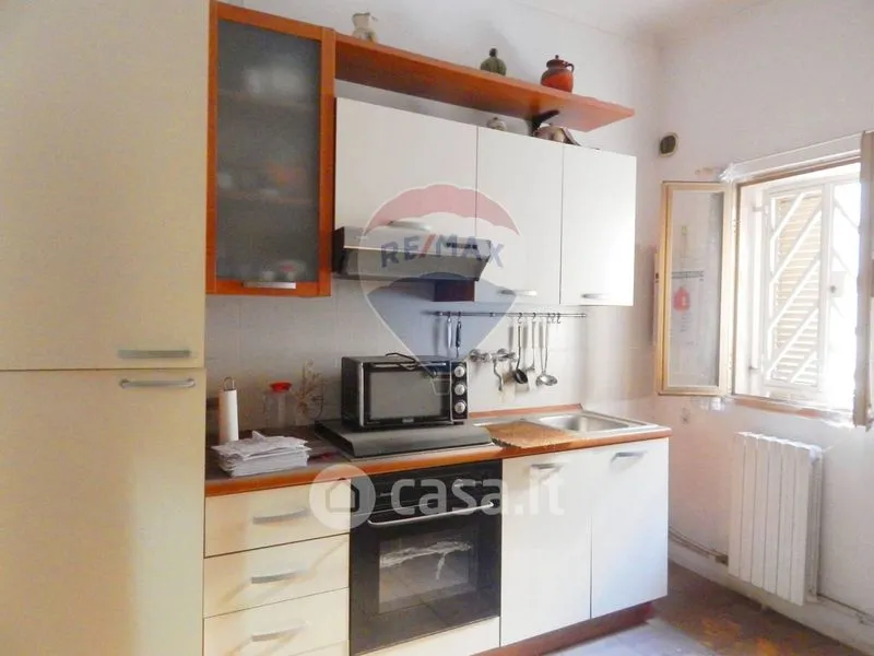 Köök - Three-Bedroom Flat with Balcony in Taranto