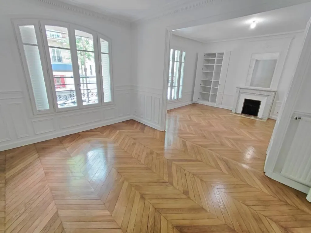 Soggiorno - Refurbished Flat with Digicode in Prestigious Residence