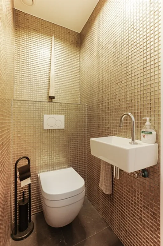 Salles de bain - Light and Spacious Apartment in Haarlem