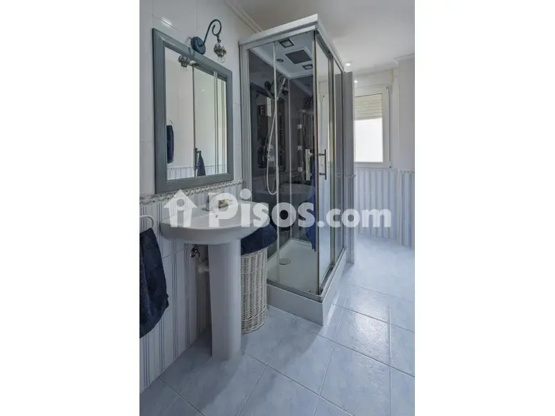Salles de bain - Chalet with Pool in Covaresa, Valladolid