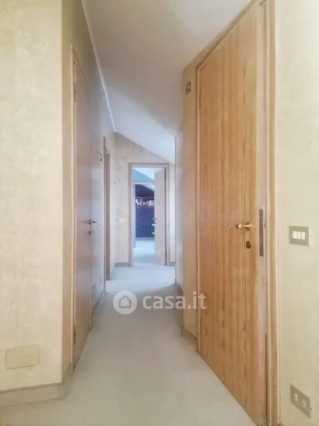 Esik - Spacious Apartment with Private Lift in Vigevano
