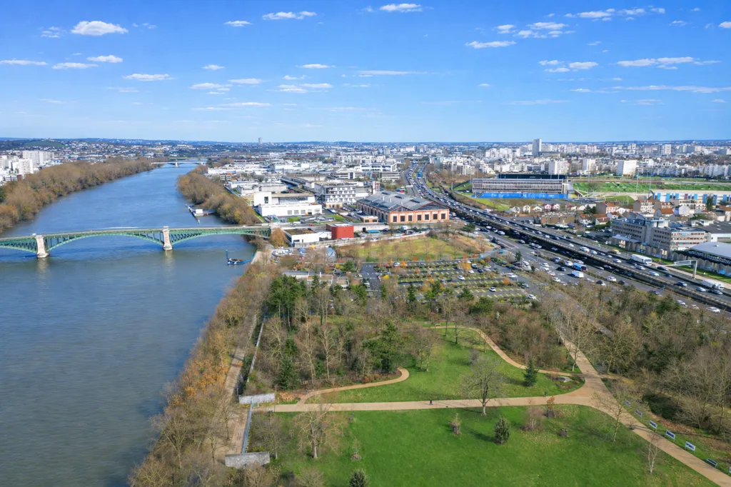 Vue aérienne - Appartement Rénové au Calme à Colombes