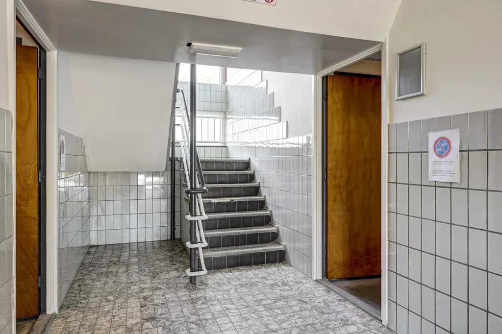 Entrée - Light and Spacious Apartment with Two Balconies in Rotterdam