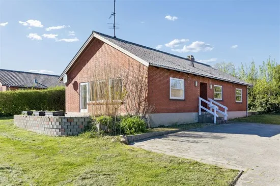 4-toaline maja asukohas Kalvehave