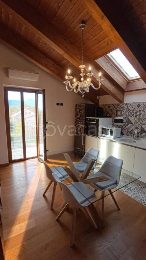 Salle à manger - Modern Apartment with Panoramic View in San Gillio