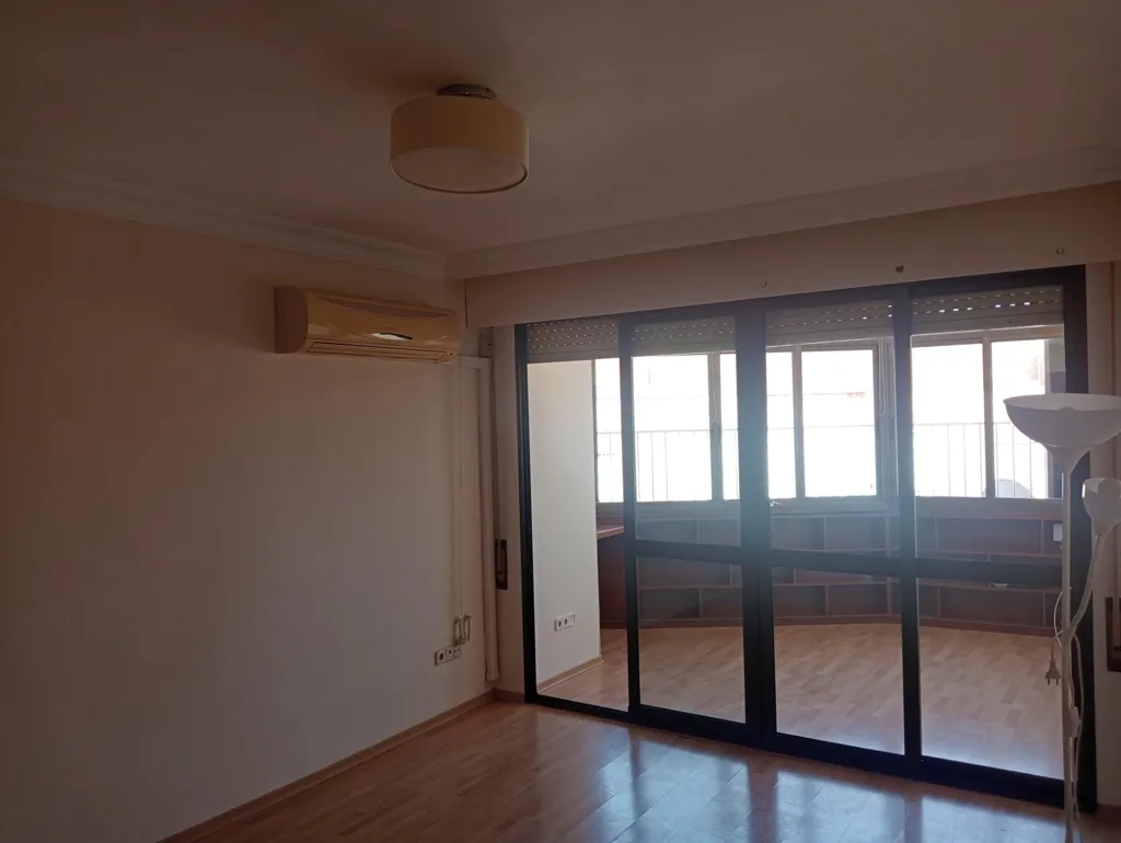 Pièces - Spacious Apartment with Terrace in La Florida