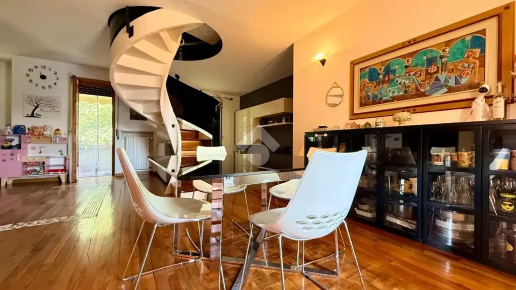 Salle à manger - 4-Bedroom Apartment with Balcony in Vigasio
