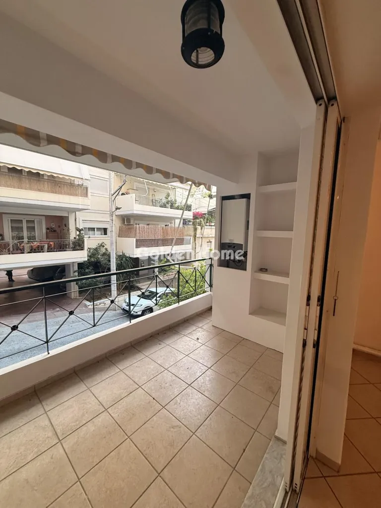 Balcon - Modern Flat with Balcony in Ampelokipoi