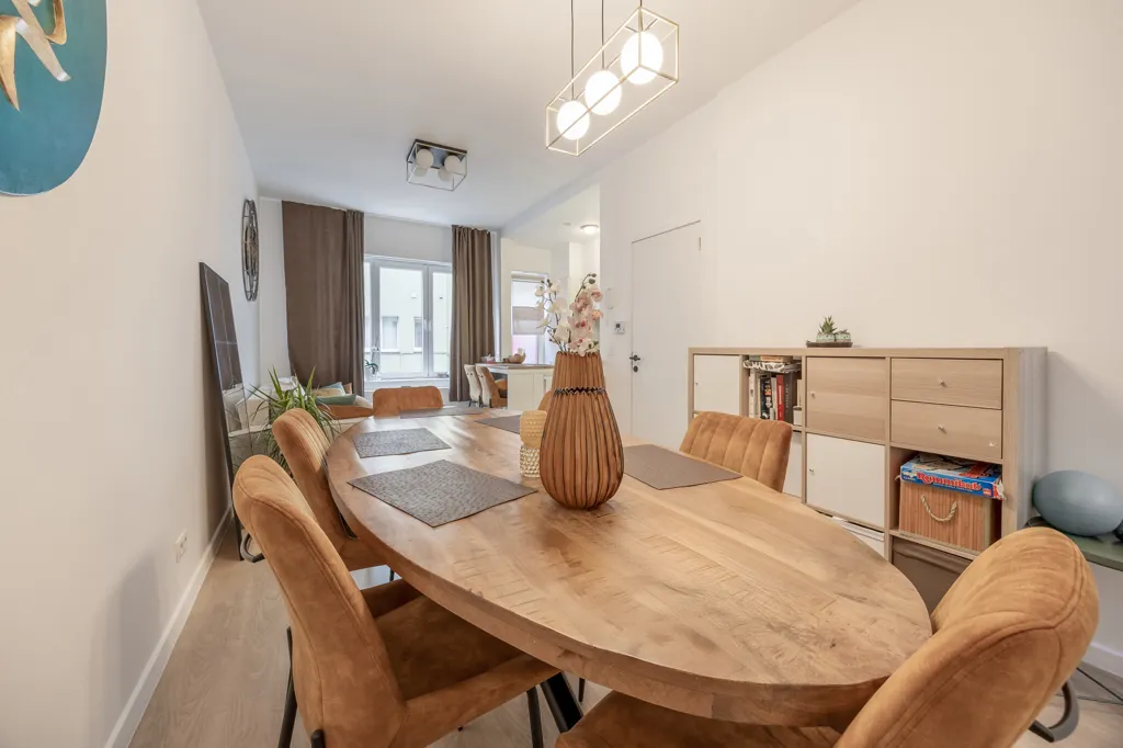 Söögituba - Income Property with 5th Unit Potential in Kievitwijk, Antwerp