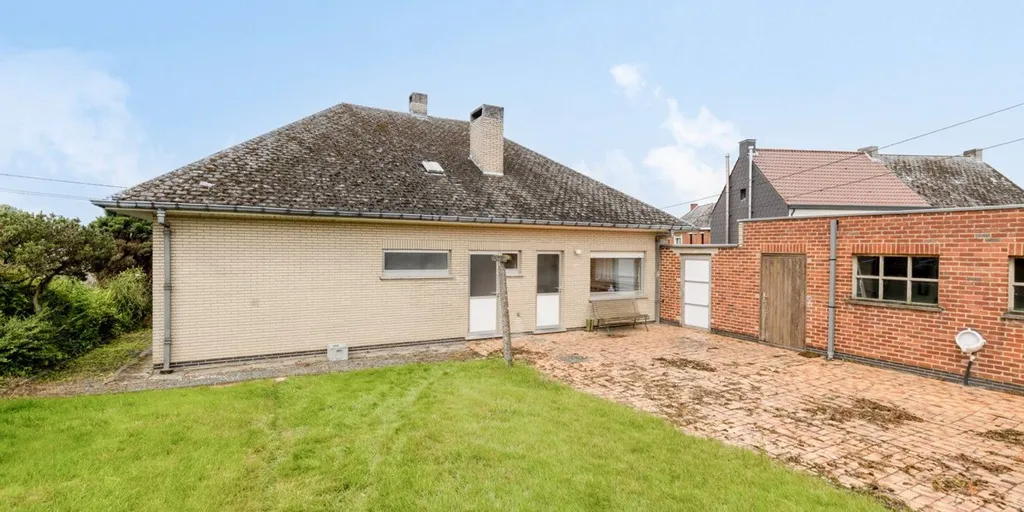Extérieur - Villa avec Jardin et Garage à Haaltert