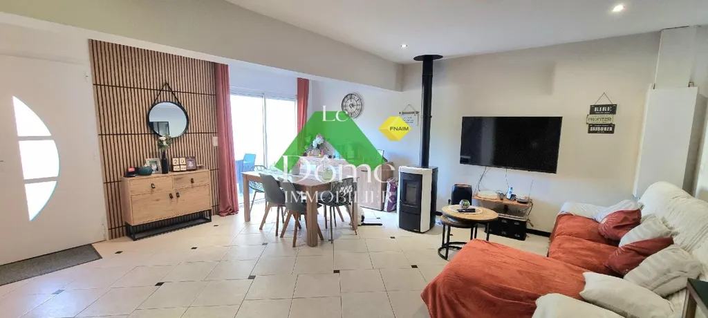 Living Room - House with Large Garden in Chambly