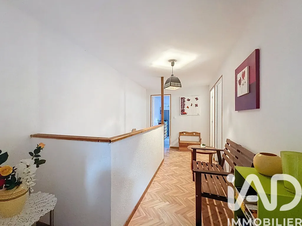 Esik - Modern House with Open Plan in Lézignan-Corbières