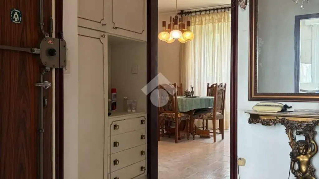 Ingresso - Renovated 2-Bedroom in Gallaratese, Milan