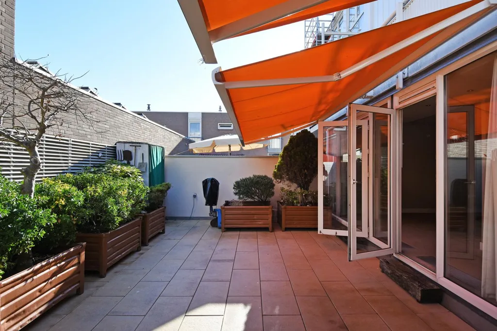 Terrass - Ground-floor Apartment with Sea View in Scheveningen