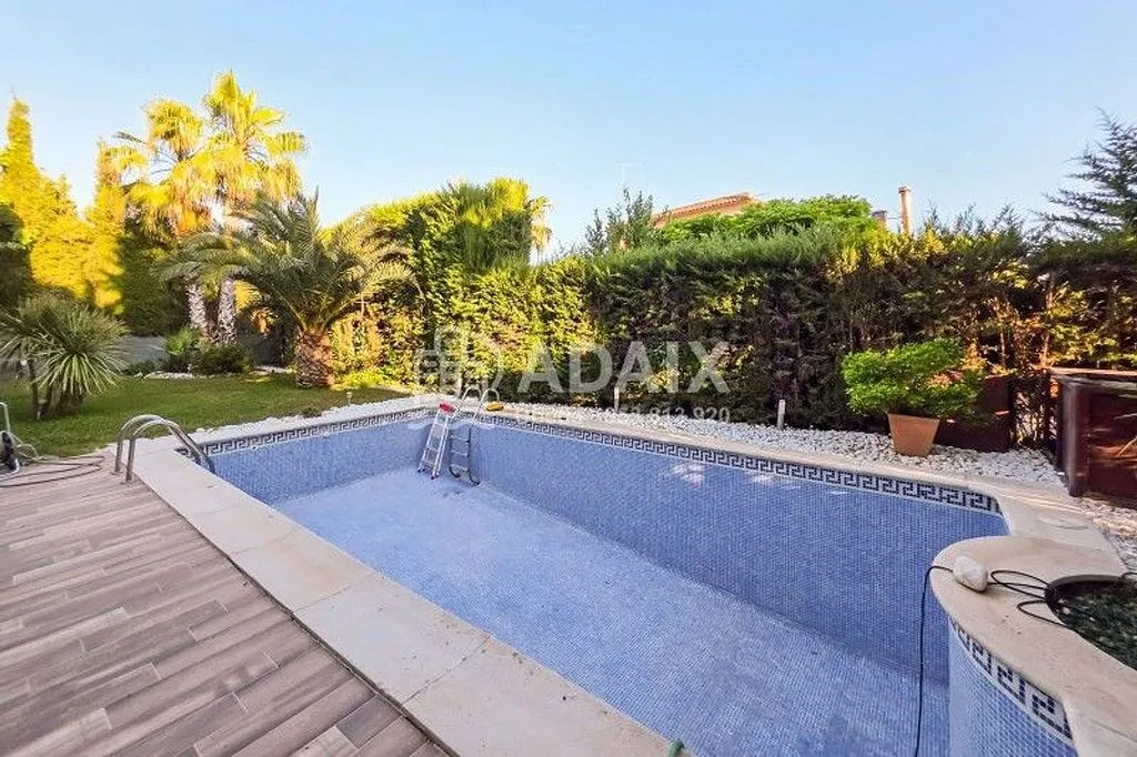 Pool - Chalet with Pool in Baeza, Jaén