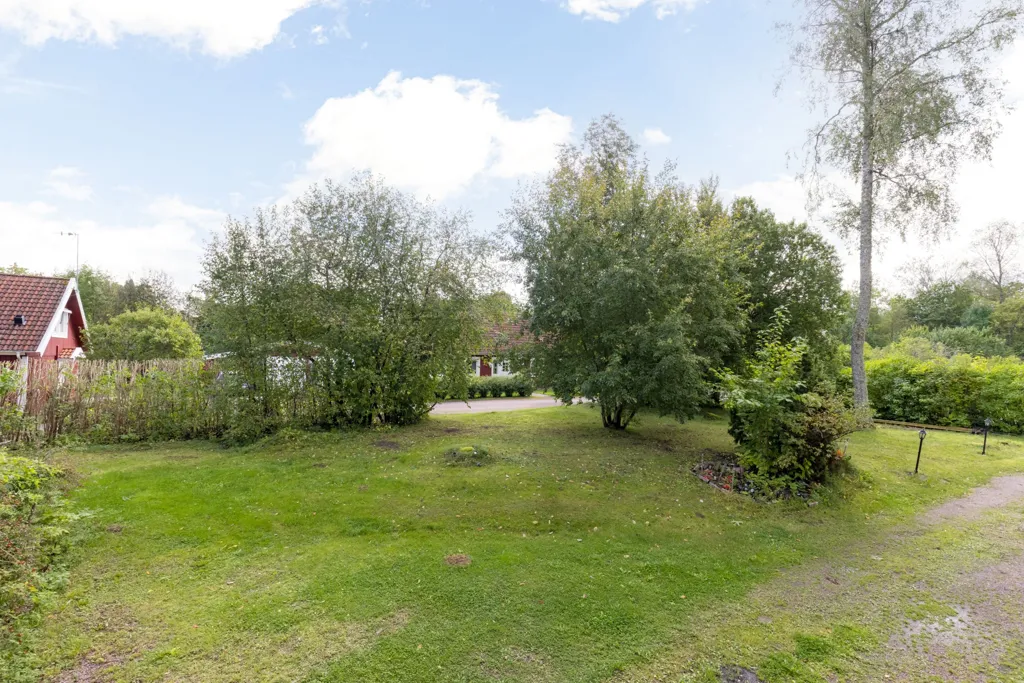 Aed - Freehold Plot with Building Potential in Skyttorp