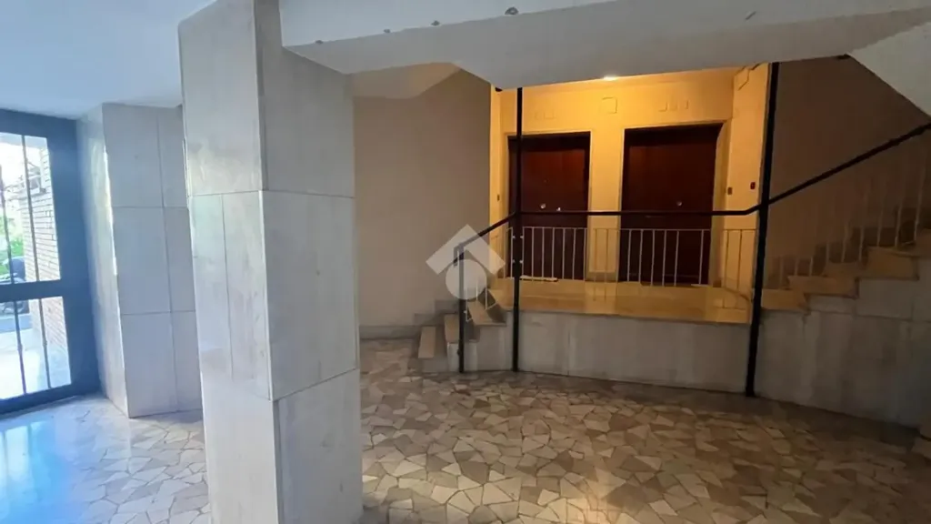 hallway_entrance