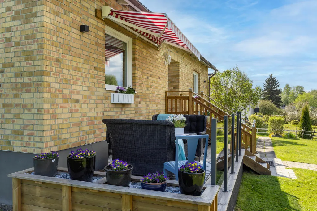 Terrasse - Corner Villa with Water View in Alfta